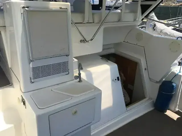 Silverton 322 Motor Yacht