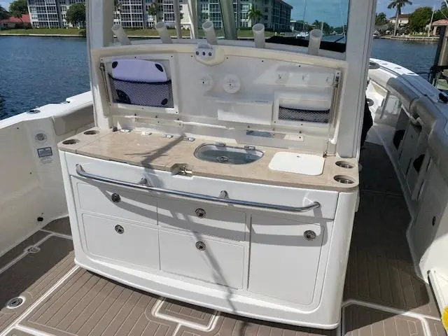 2018 Boston Whaler 380 outrage