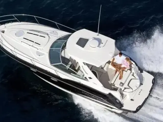 Monterey 335 Sport Yacht