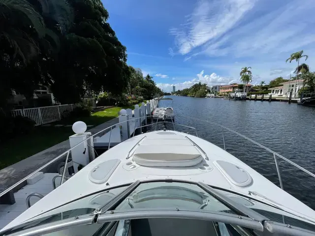 Monterey 335 Sport Yacht