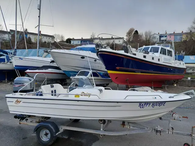 Salcombe 440