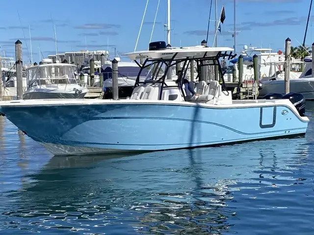 Sea Fox 328 Commander