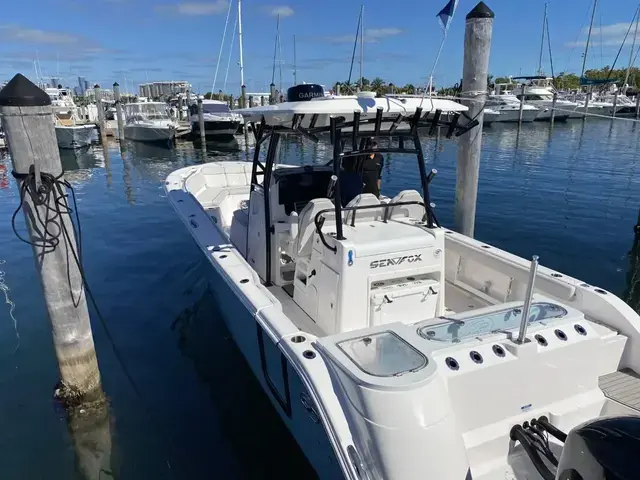 Sea Fox 328 Commander