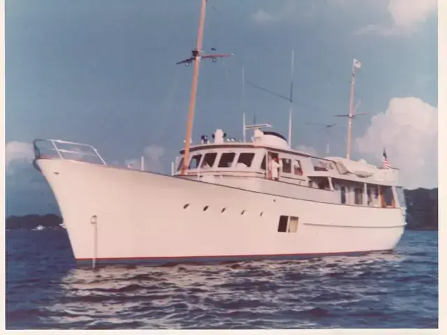 Feadship Classic Canoe Stern