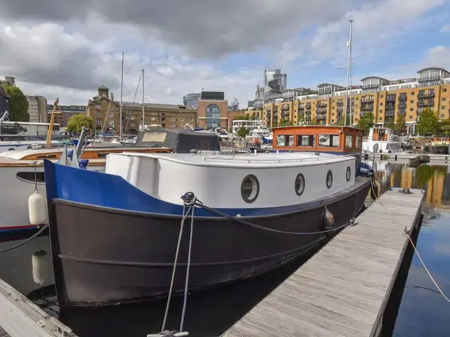 Branson Dutch Barge 38ft