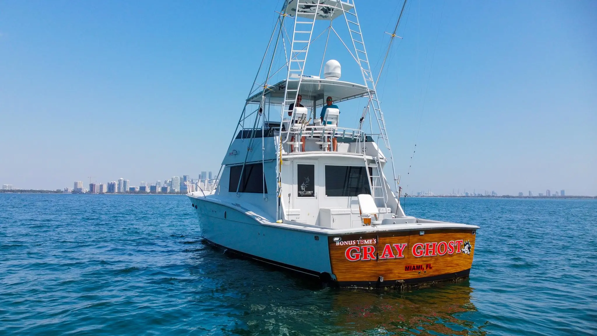 1985 Hatteras 52 convertible