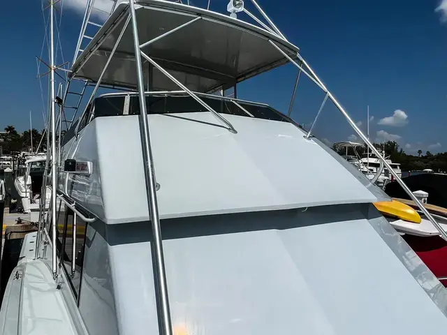 Hatteras 52 Convertible