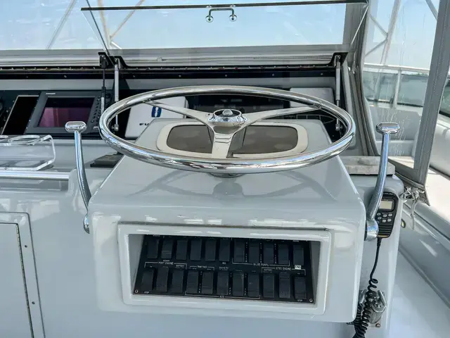 Hatteras 52 Convertible