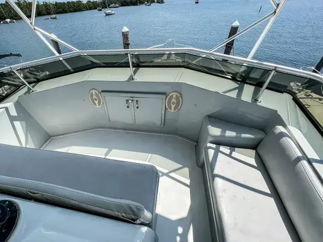 Hatteras 52 Convertible