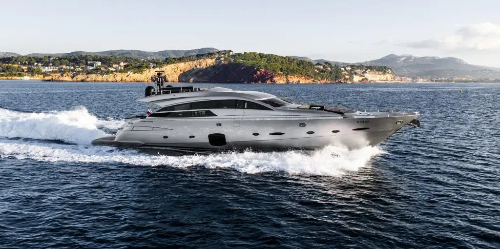 2012 Pershing 92