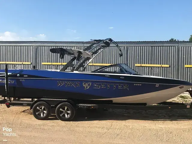 Malibu Wakesetter 247 Lsv