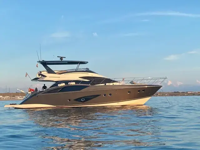 Marquis 630 Sport Yacht