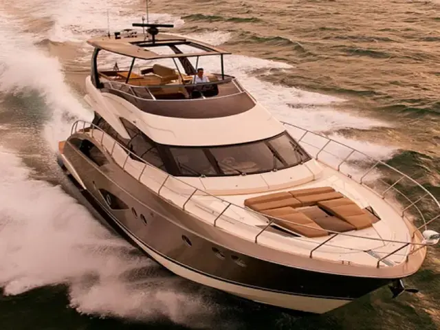 Marquis 630 Sport Yacht