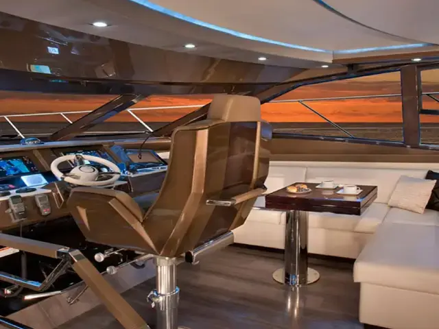 Marquis 630 Sport Yacht