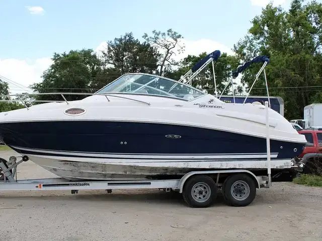 Sea Ray Sundancer 240