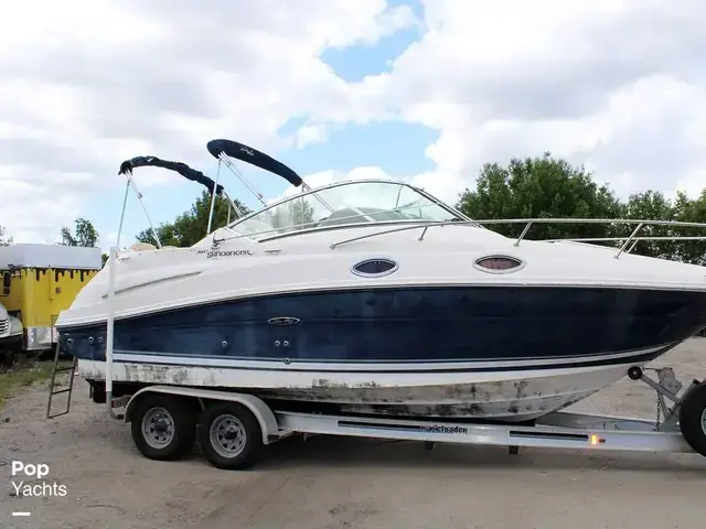 Sea Ray Sundancer 240