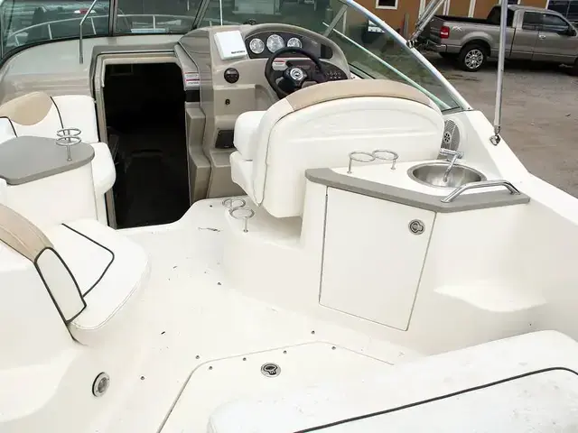 Sea Ray Sundancer 240