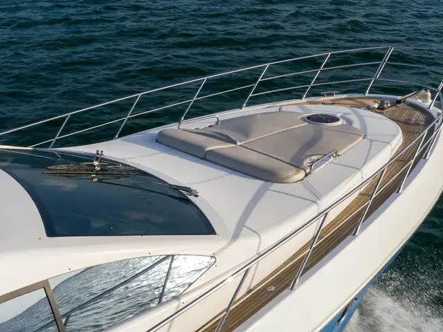 Azimut 64