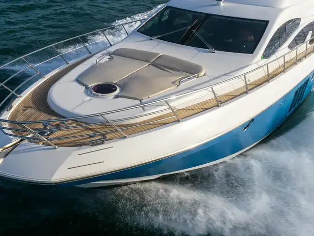 Azimut 64