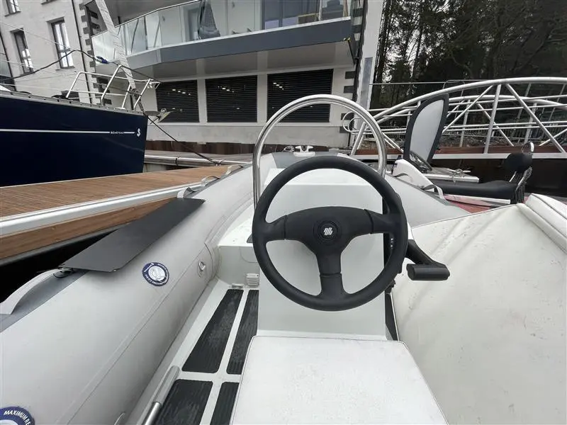 2018 Honda 4m rib 20hp honda