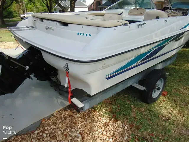 Sea Ray 180 Bow Rider