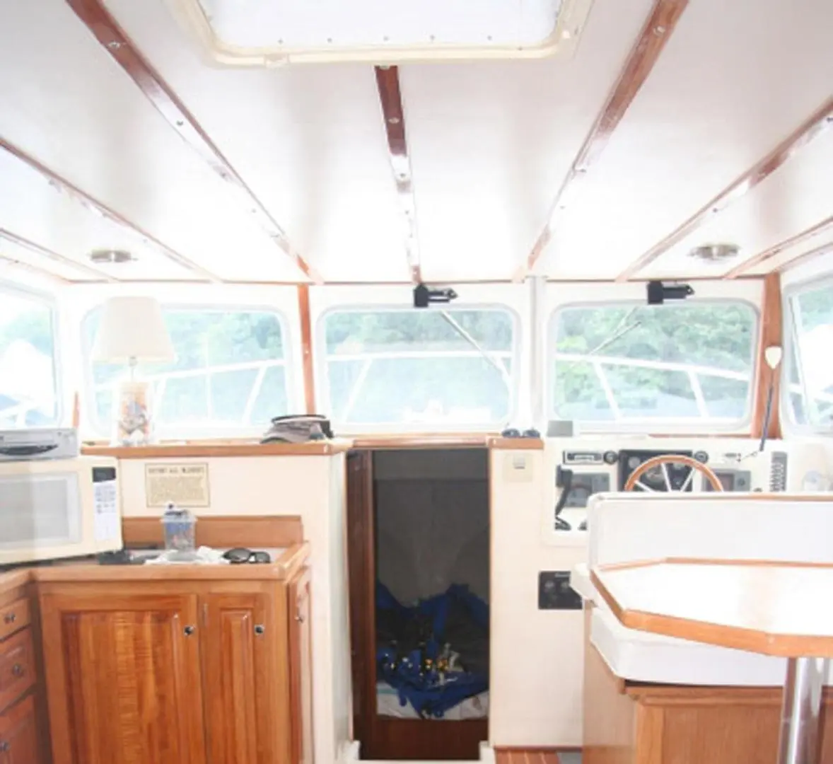 2002 Magna Marine 45 flybridge