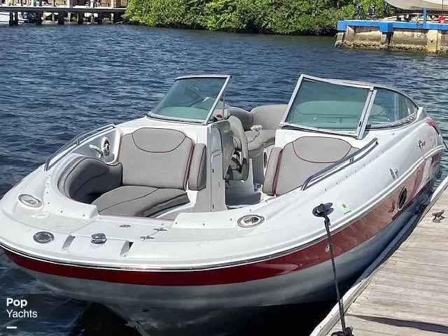 2004 Crownline 260 ex