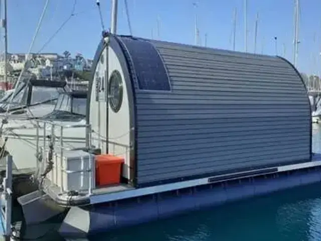 Houseboat MX 24 Glampboat