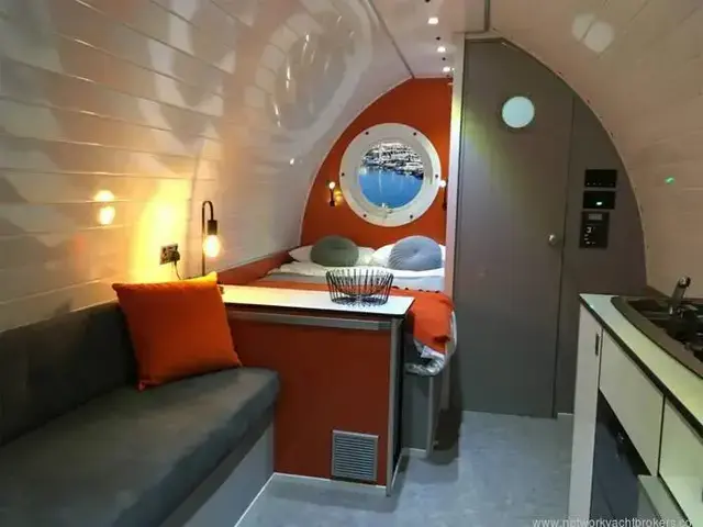 Houseboat MX 24 Glampboat