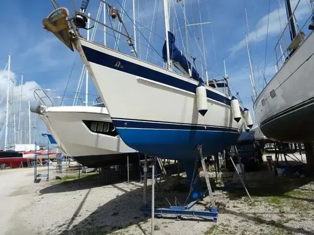 Hallberg Rassy 34