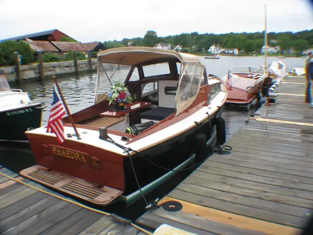 Classic Boat Atkin Sand Dollar 22