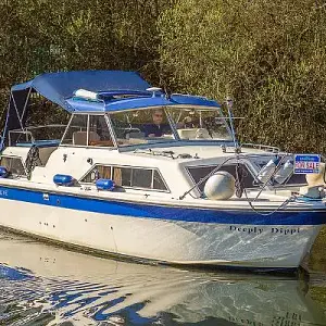 1981 Fairline Mirage 29 Aft Cabin