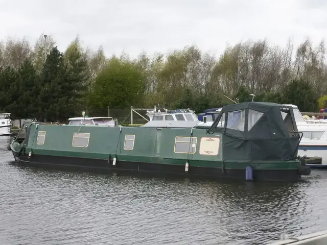 Narrowboat 50ft Cruiser Stern