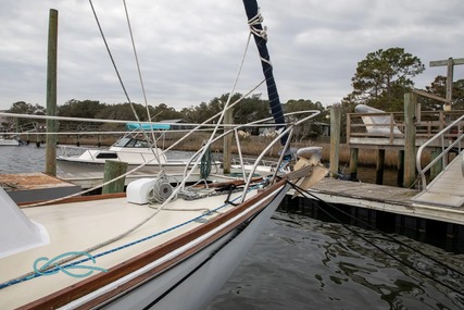 Bristol Boats 35