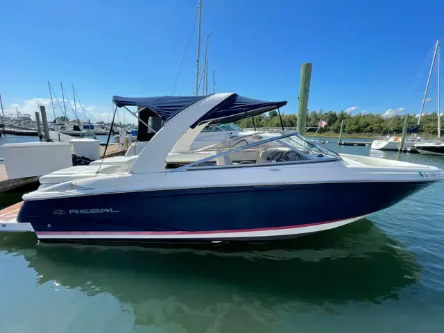 Regal 2700 Bowrider