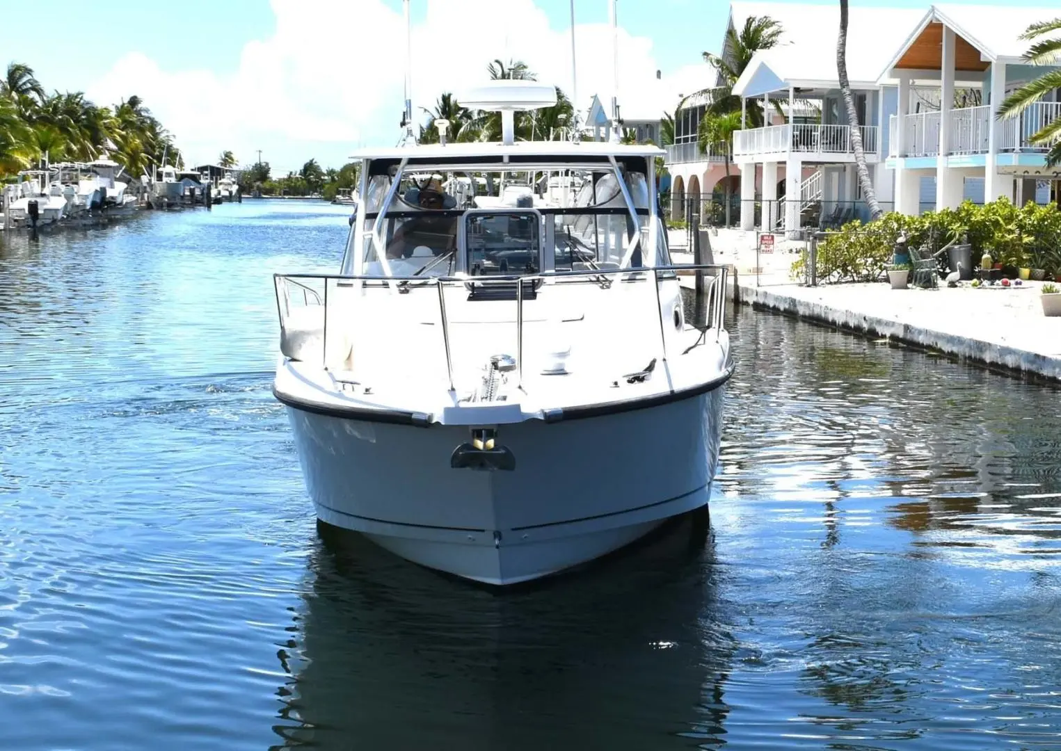 2005 Boston Whaler 305 conquest