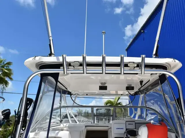 Boston Whaler 305 Conquest