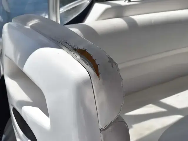 Boston Whaler 305 Conquest