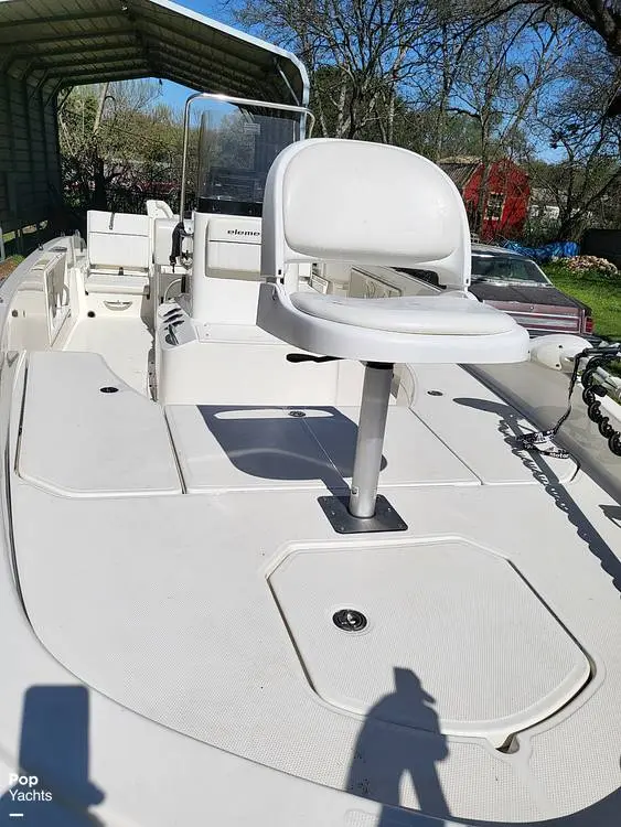 2017 Bayliner element f21