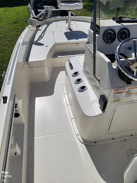 2017 Bayliner element f21