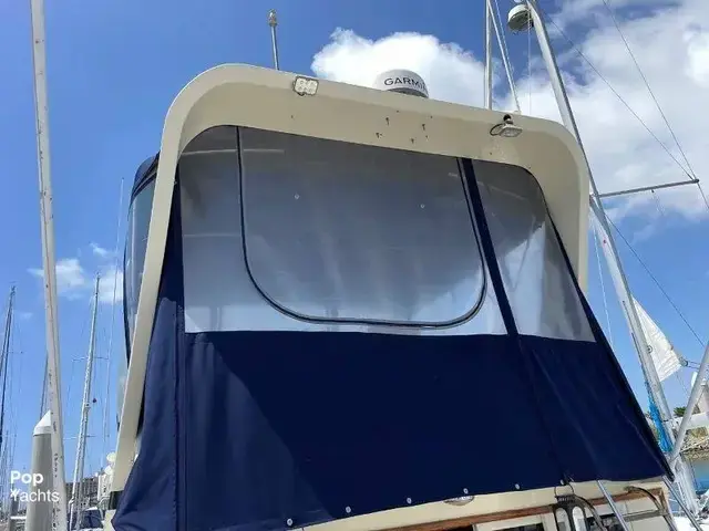 Viking Yachts 40 Convertible