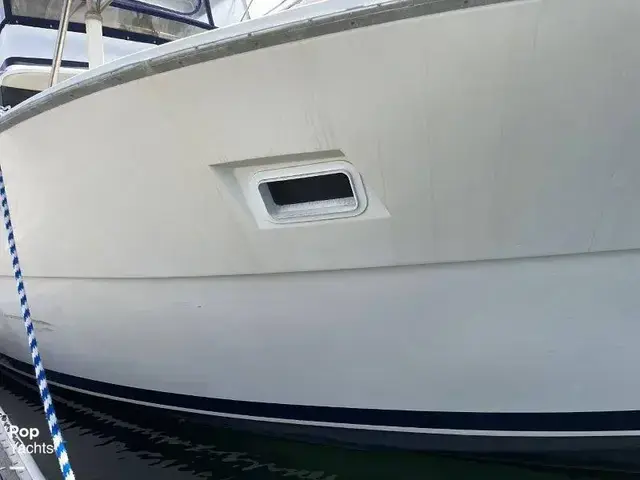 Viking Yachts 40 Convertible