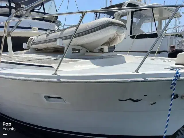 Viking Yachts 40 Convertible