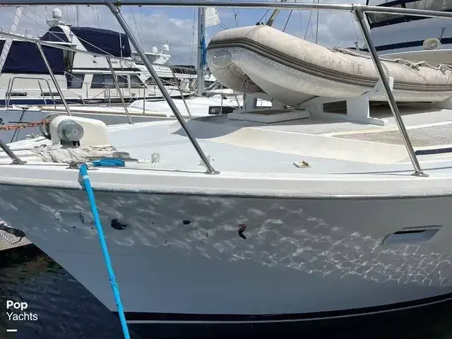 Viking Yachts 40 Convertible