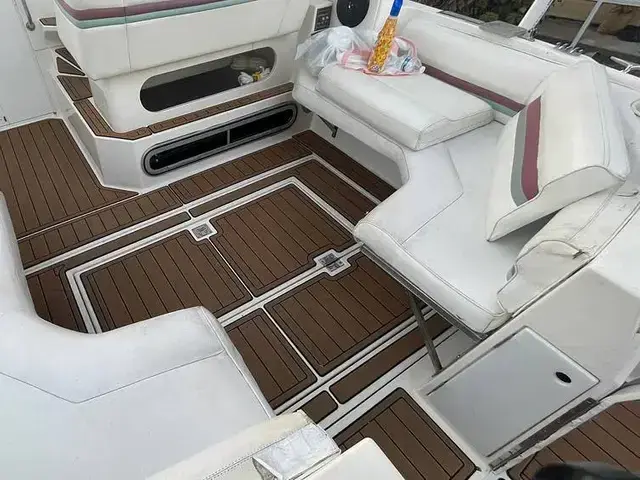 Cruisers Yachts 2670 Rouge