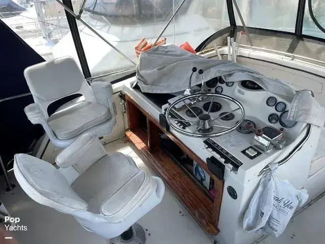 Viking Yachts 40 Convertible