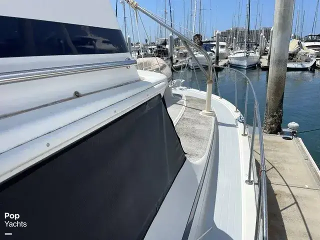 Viking Yachts 40 Convertible