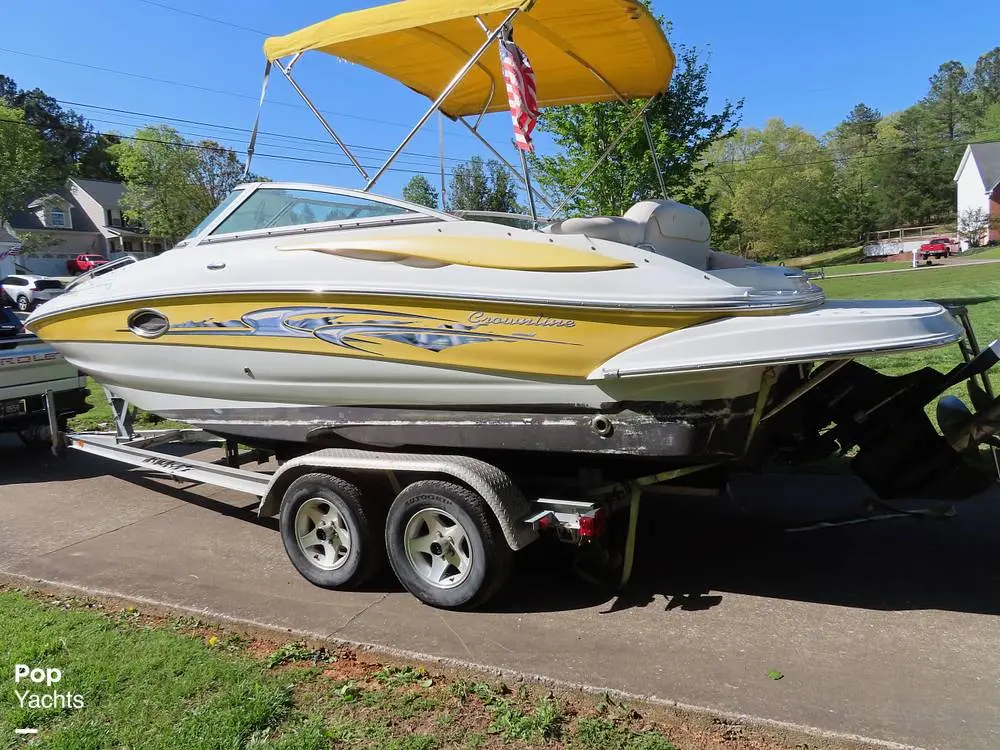 2008 Crownline deck boat 220 ex