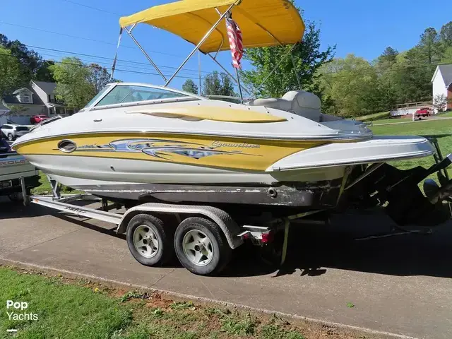 Crownline Deck Boat 220 Ex