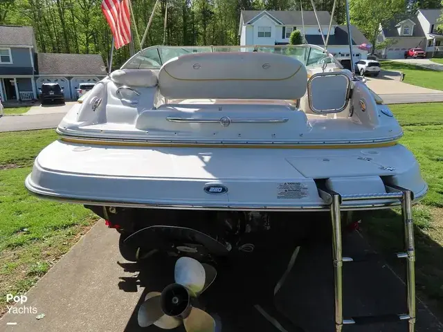 Crownline Deck Boat 220 Ex